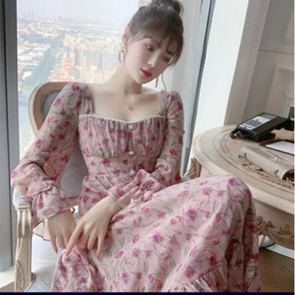 Dresses & Skirts - VINTAGE KOREAN FLORAL DRESS PRE FALL